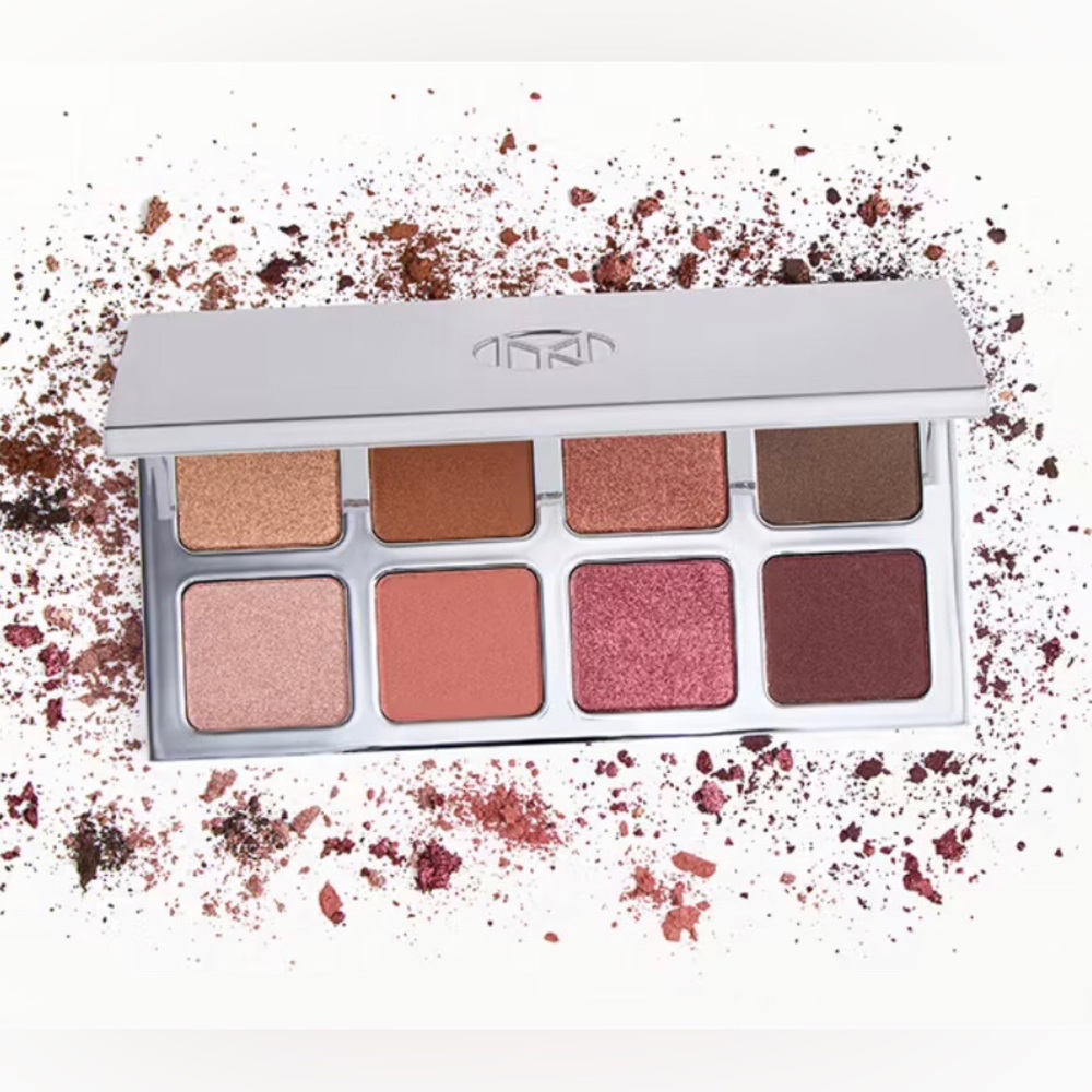 NEW IL MAKIAGE Color Boss Eyeshadow Master Palette Treat Yo Self 8 Colors